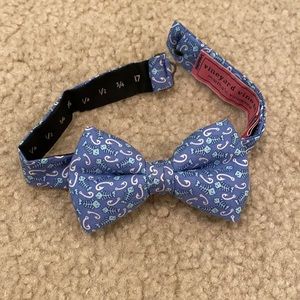 Vineyard Vines boys bow tie